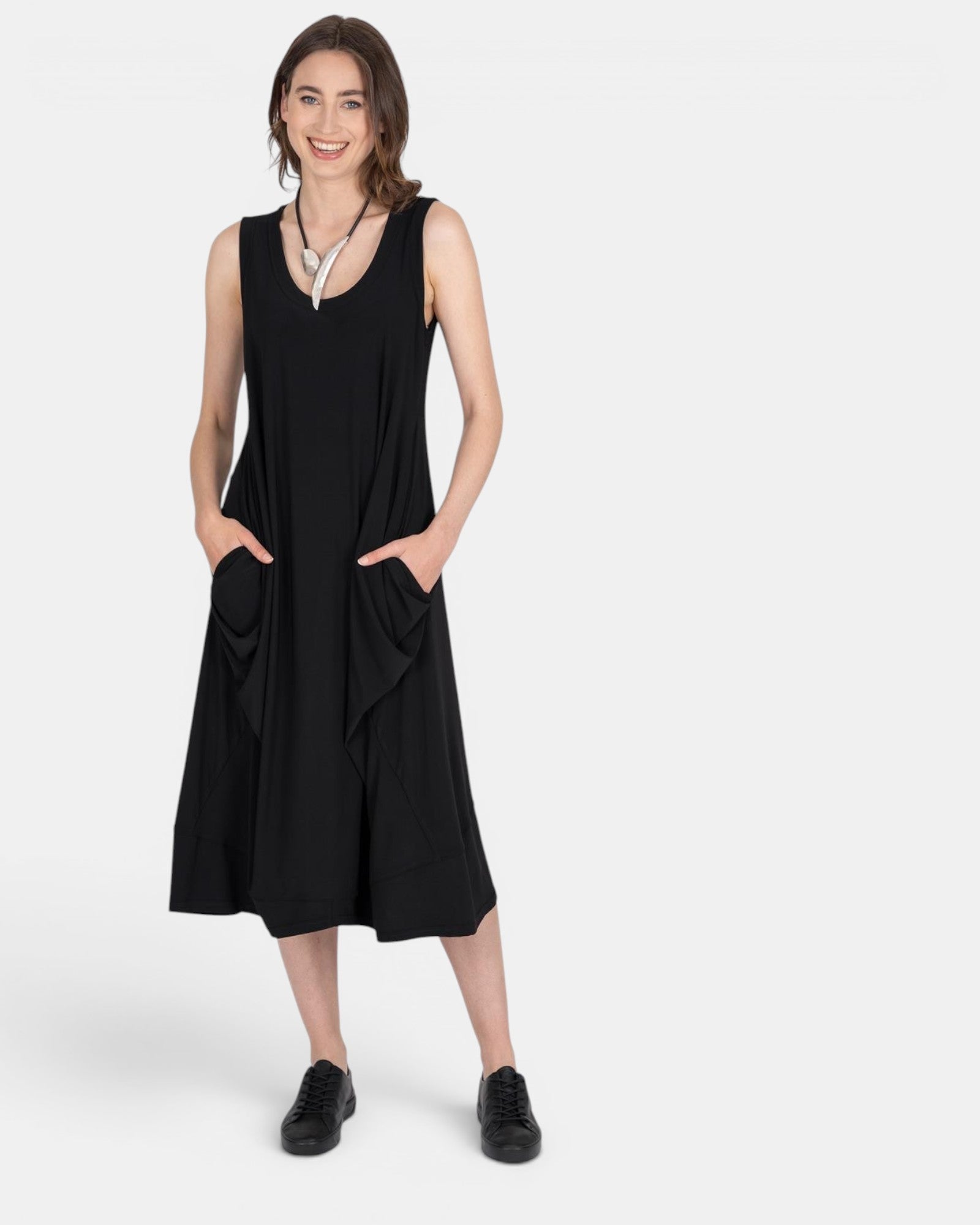 LEEZZA sleeveless dress BERLIN
