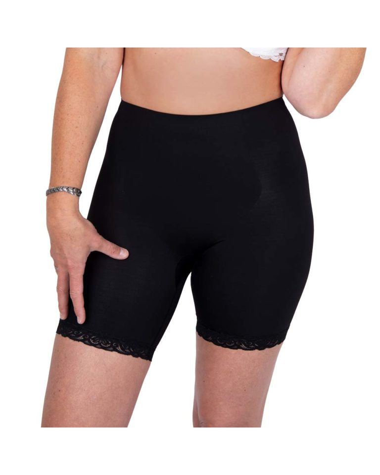 NOMI Bodywear shaping briefs with lace