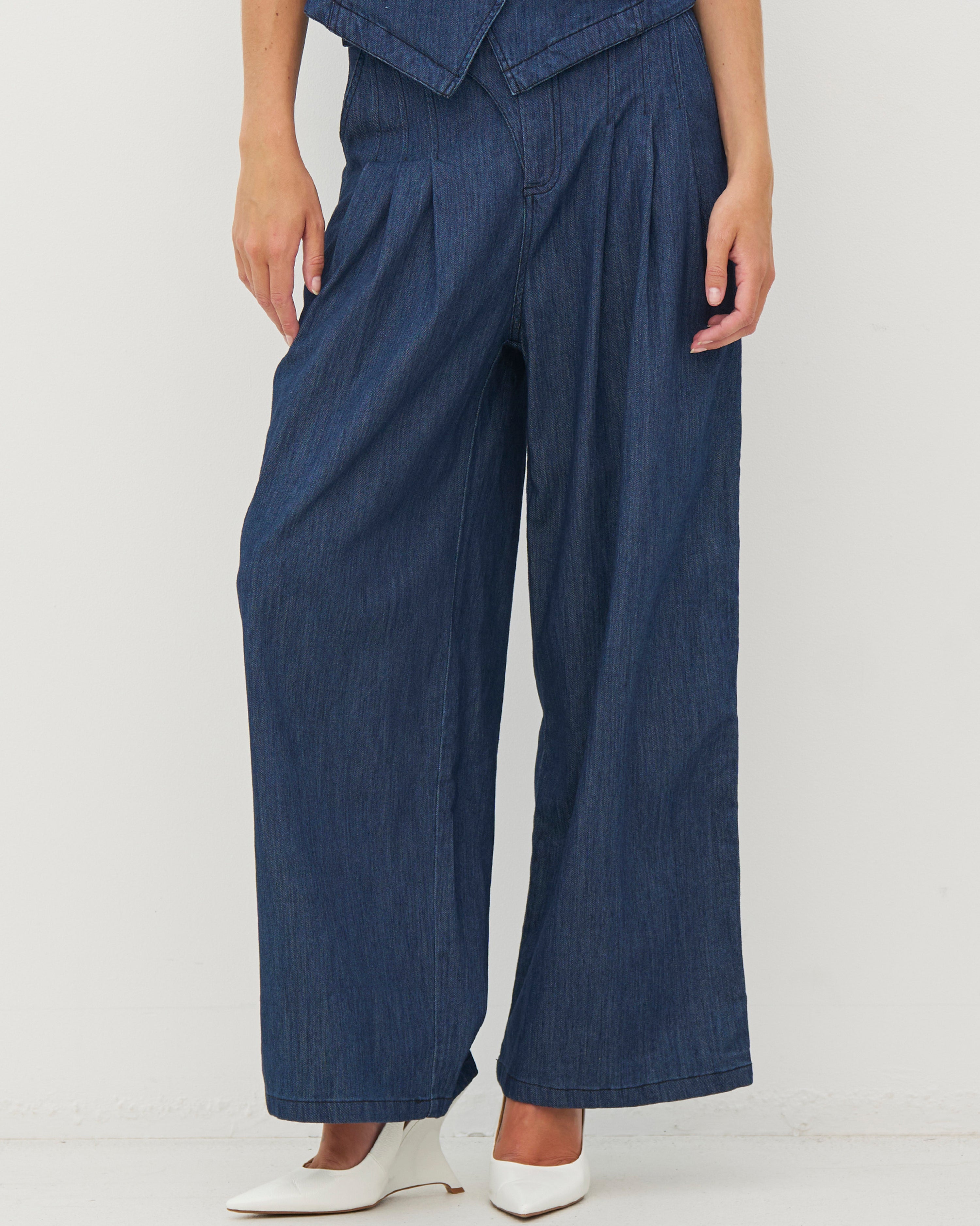 NÜ DENMARK trousers CARLENE