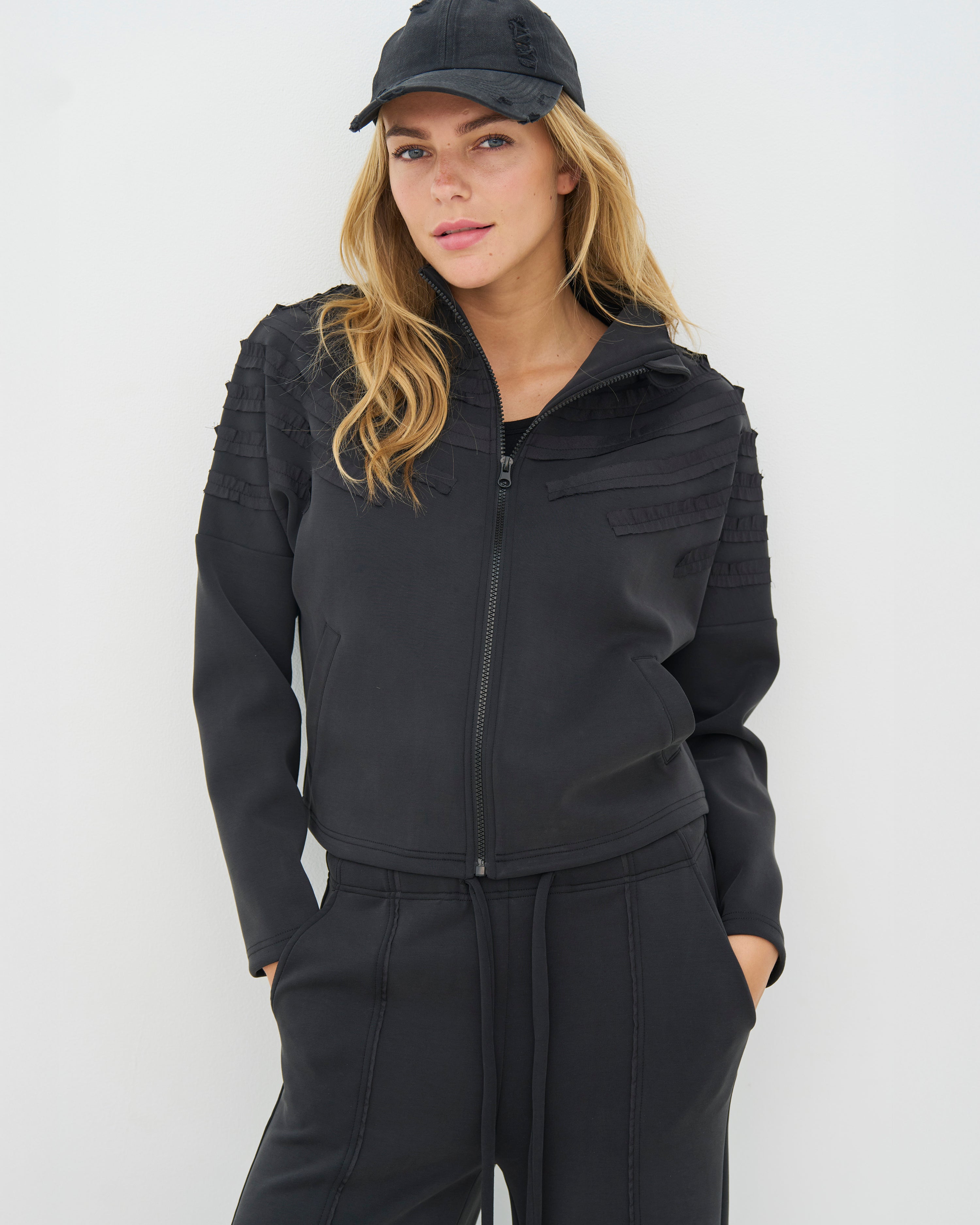 NÜ Denmark jasje CYRA