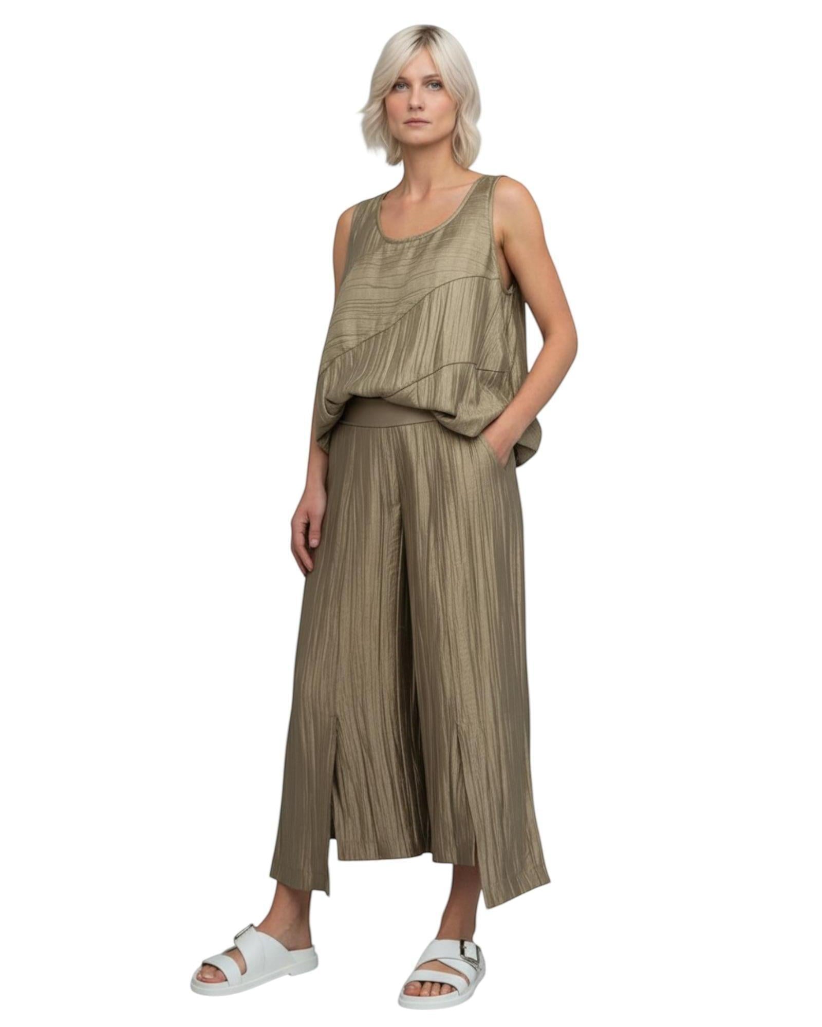 OZAI N KU trousers EIKON