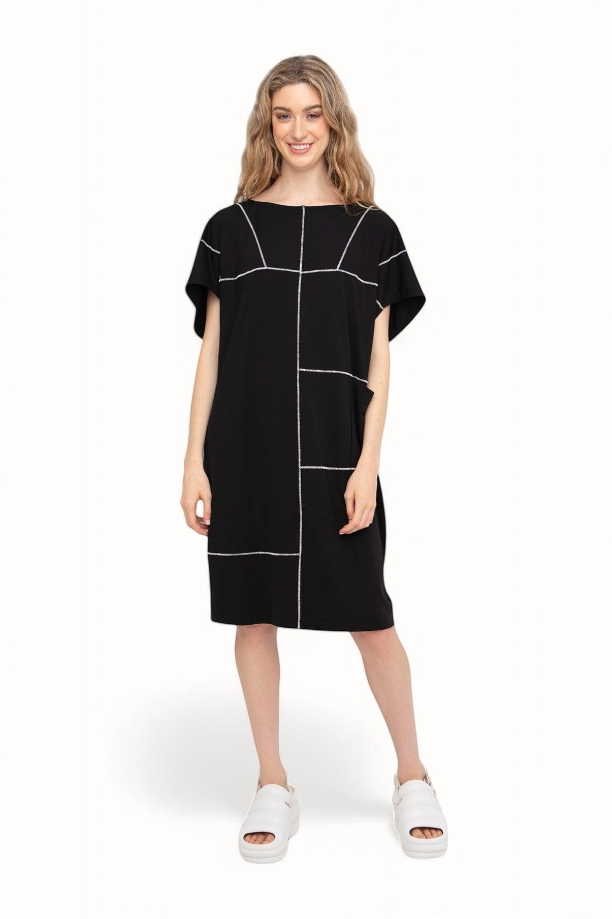 OZAI N KU travel dress DEMI