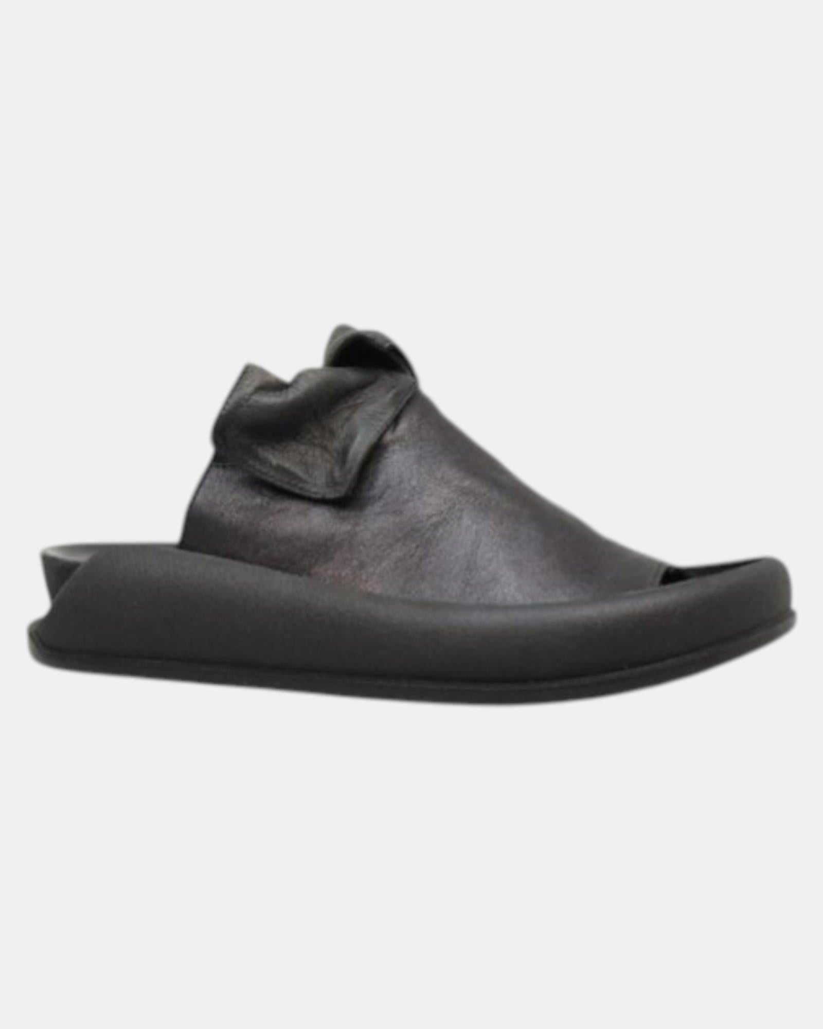 PAPUCEI slipper RHYELA TOVIEN