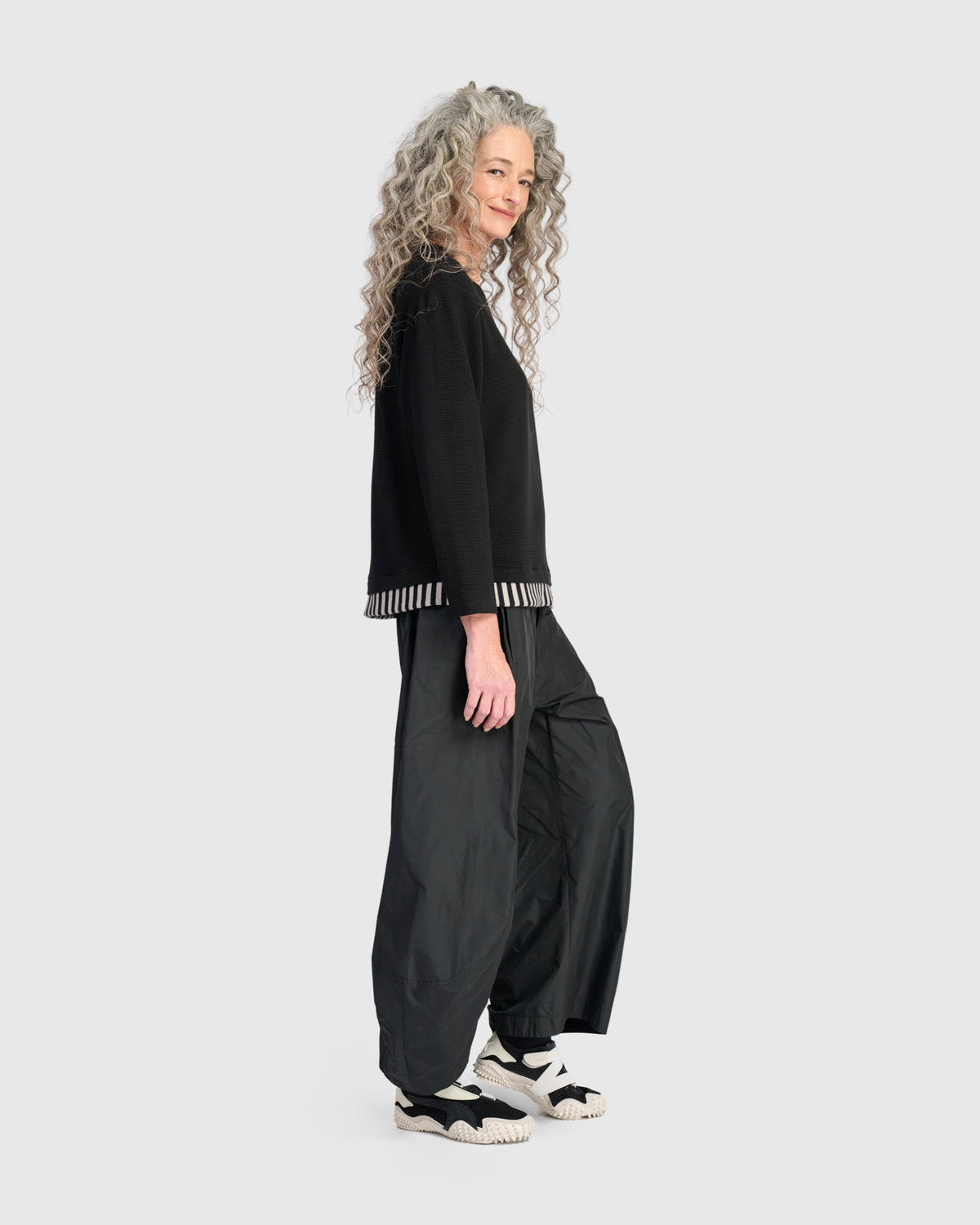 ALEMBIKA URBAN top MIXI