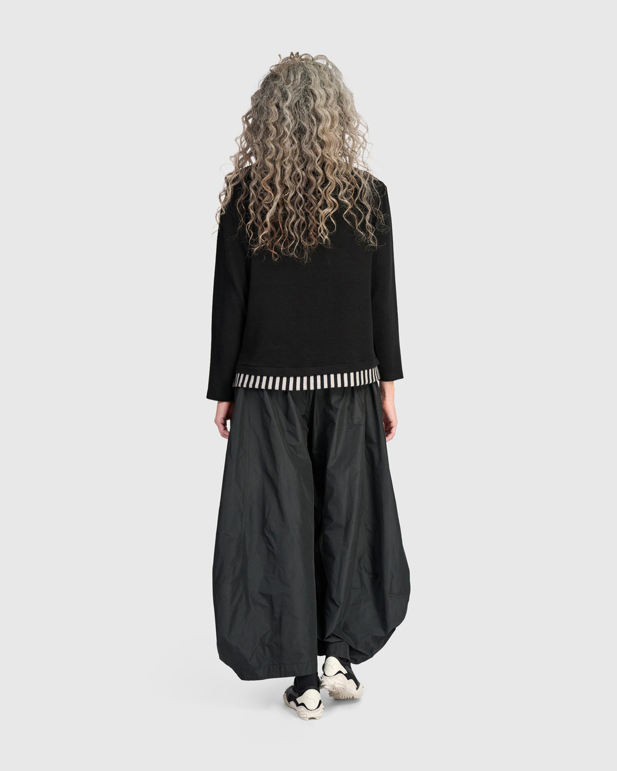 ALEMBIKA URBAN top MIXI