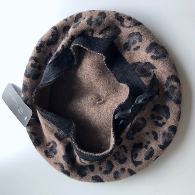 LEEZZA taupe black panther beret