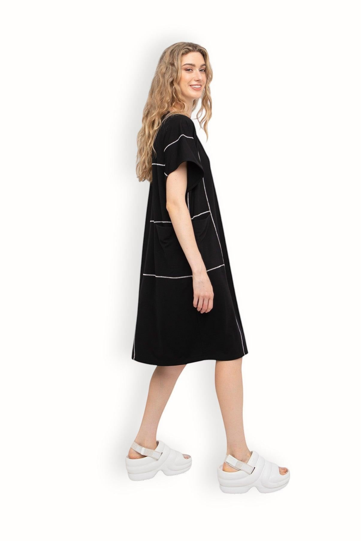 OZAI N KU travel dress DEMI