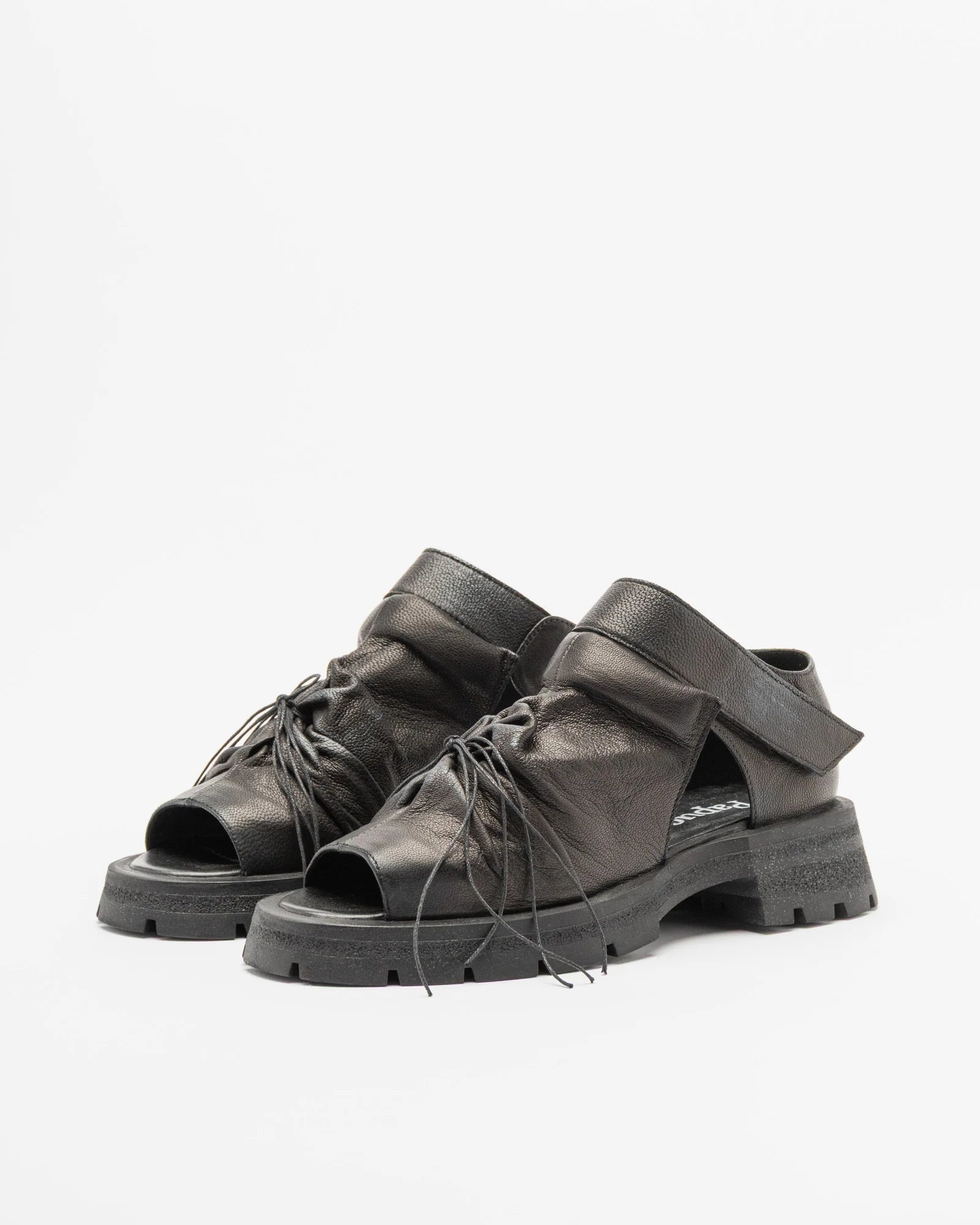 PAPUCEI sandal RAW LINEN