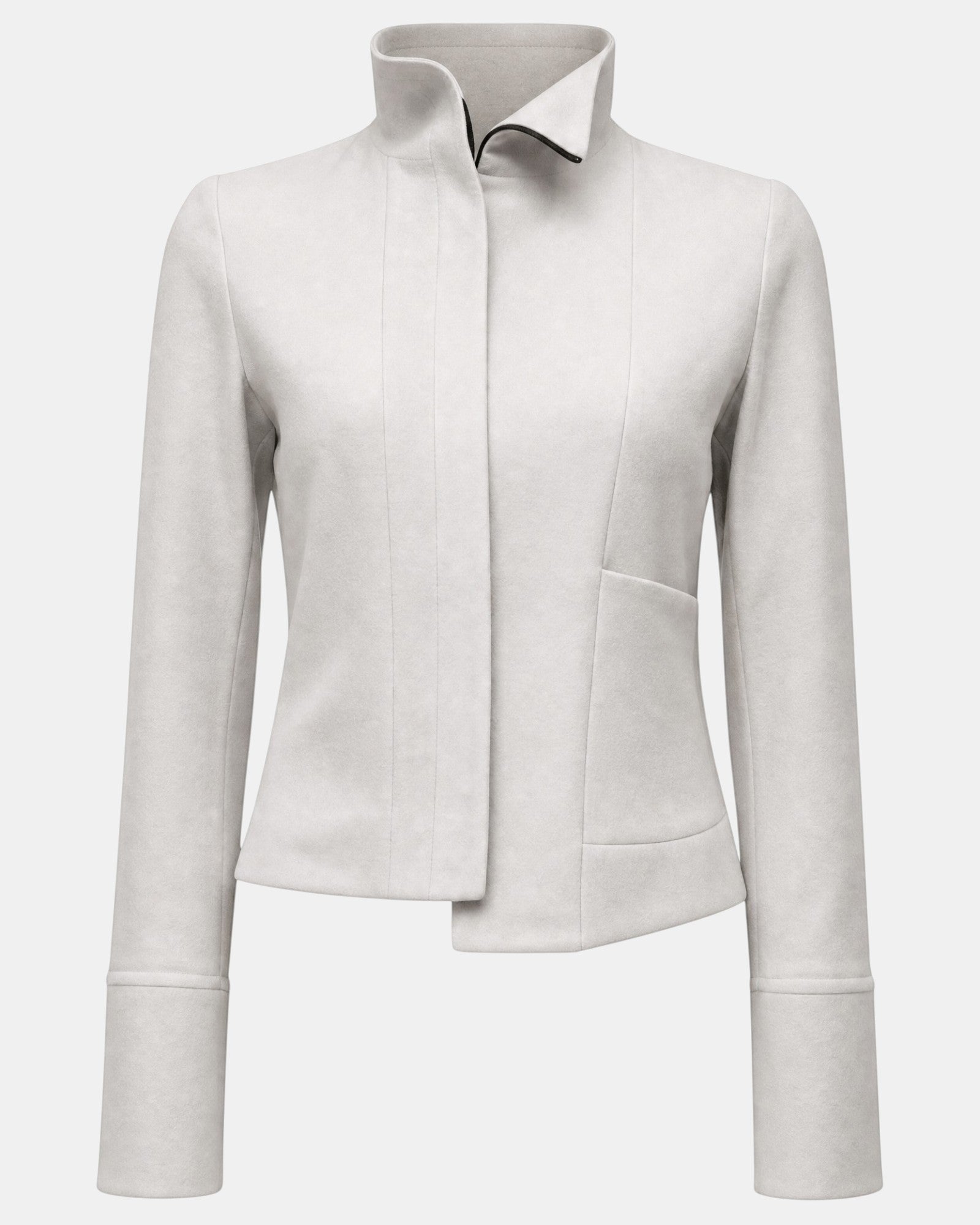 LEEZZA LOTUS EATERS cremeweiße Jacke mit Stehkragen, asymmetrischem Reißverschluss und großer aufgesetzter Tasche.
